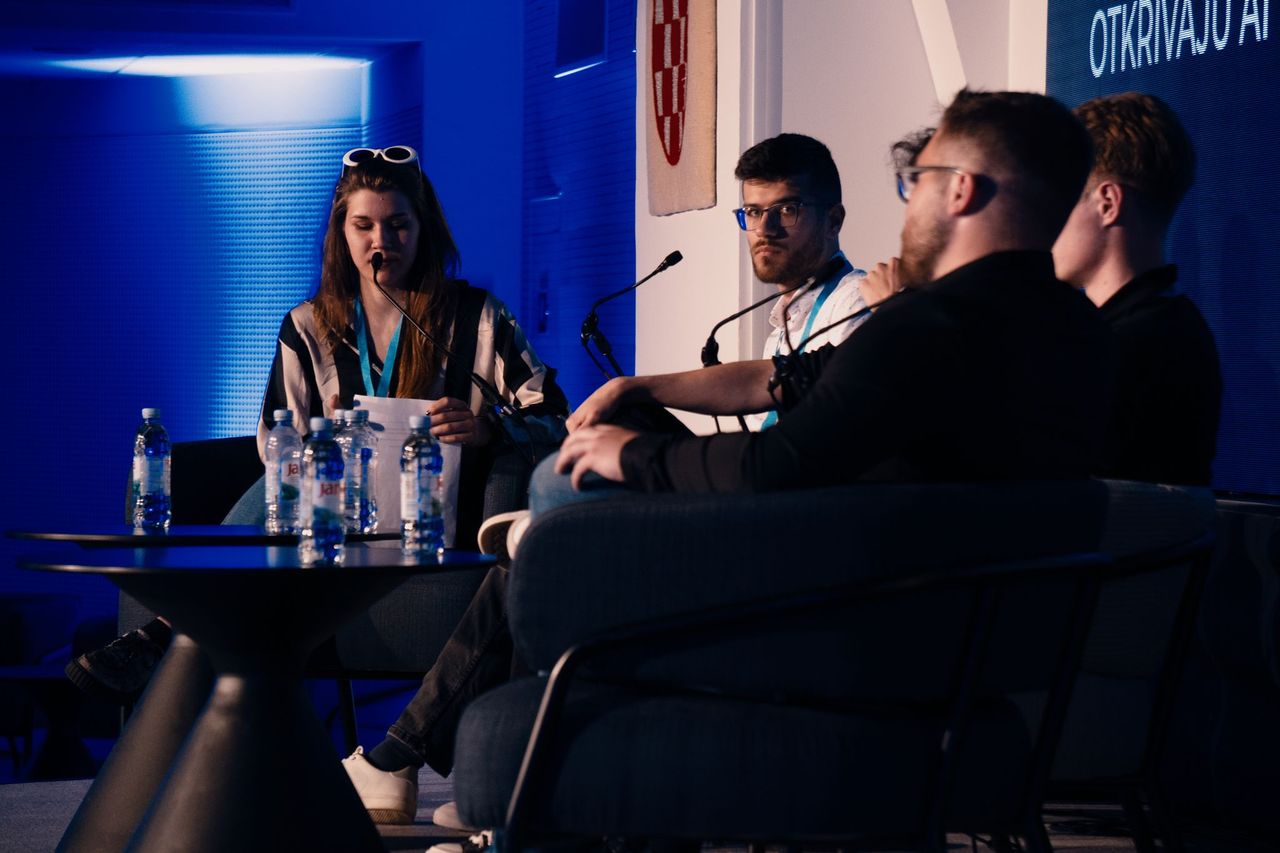 Studentski panel Let'sGrow! konferencije